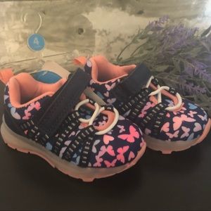 Sz 4 Baby Carter’s Light Up Girls Butterfly Sneakers NWT
